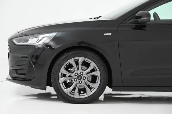 Ford Focus 1.0 EcoBoost MHEV ST-Line Aut. 10