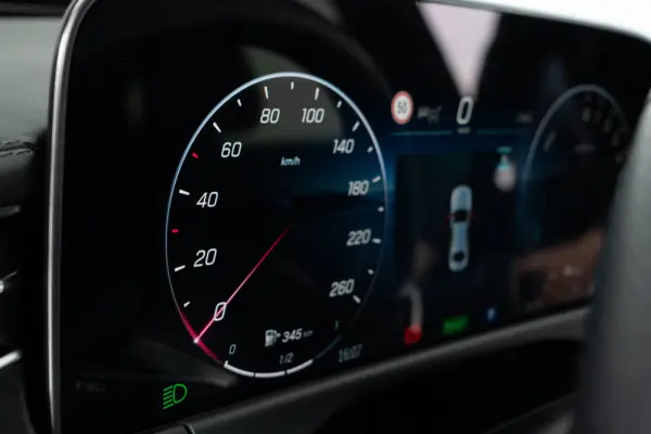 Mercedes-Benz E 300 e 25