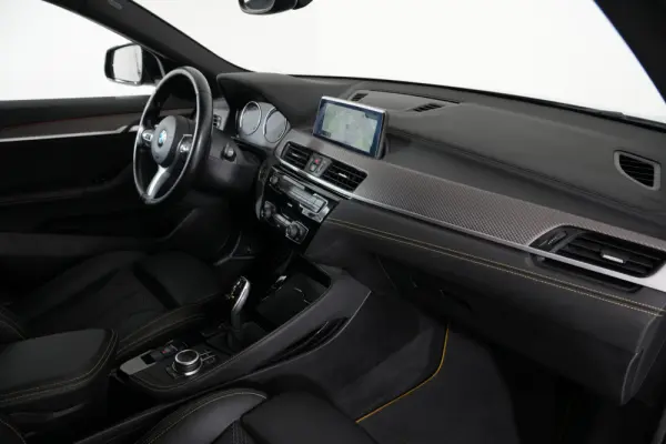 BMW X2 16 d sDrive Auto Pack M 29