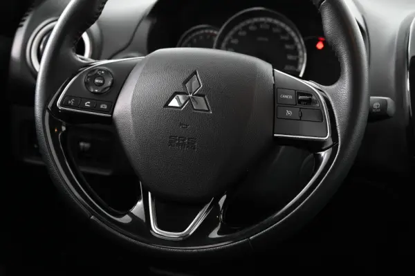 Mitsubishi Space Star 1.2 Connect Edition CVT 20
