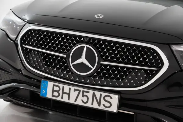 Mercedes-Benz E 300 e 18