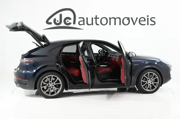 Porsche Cayenne Coupé Turbo S E-Hybrid 6