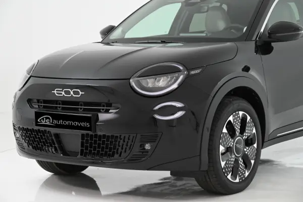 Fiat 600 1.2 Hybrid La Prima 11