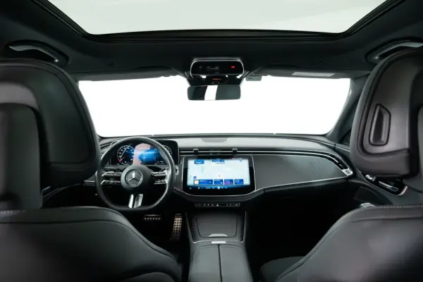 Mercedes-Benz E 300 e 44