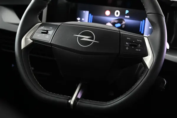 Opel Frontera 1.2 Hybrid GS eDCT 16