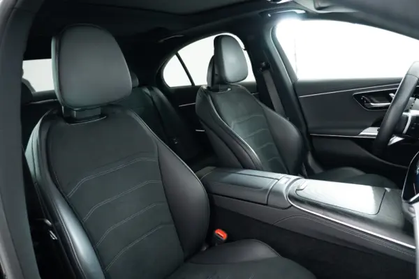 Mercedes-Benz E 300 e 4