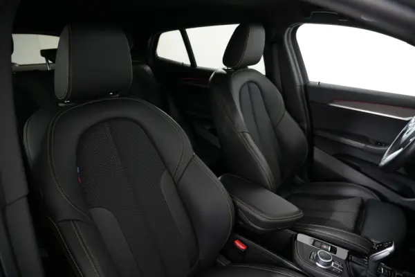 BMW X2 16 d sDrive Auto Pack M 40