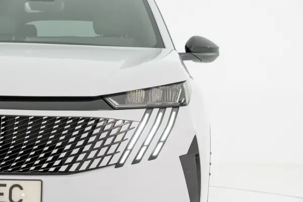 Peugeot 3008 1.2 Hybrid Allure Pack e-DCS6 17