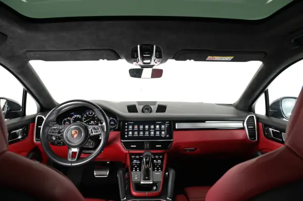 Porsche Cayenne Coupé Turbo S E-Hybrid 26