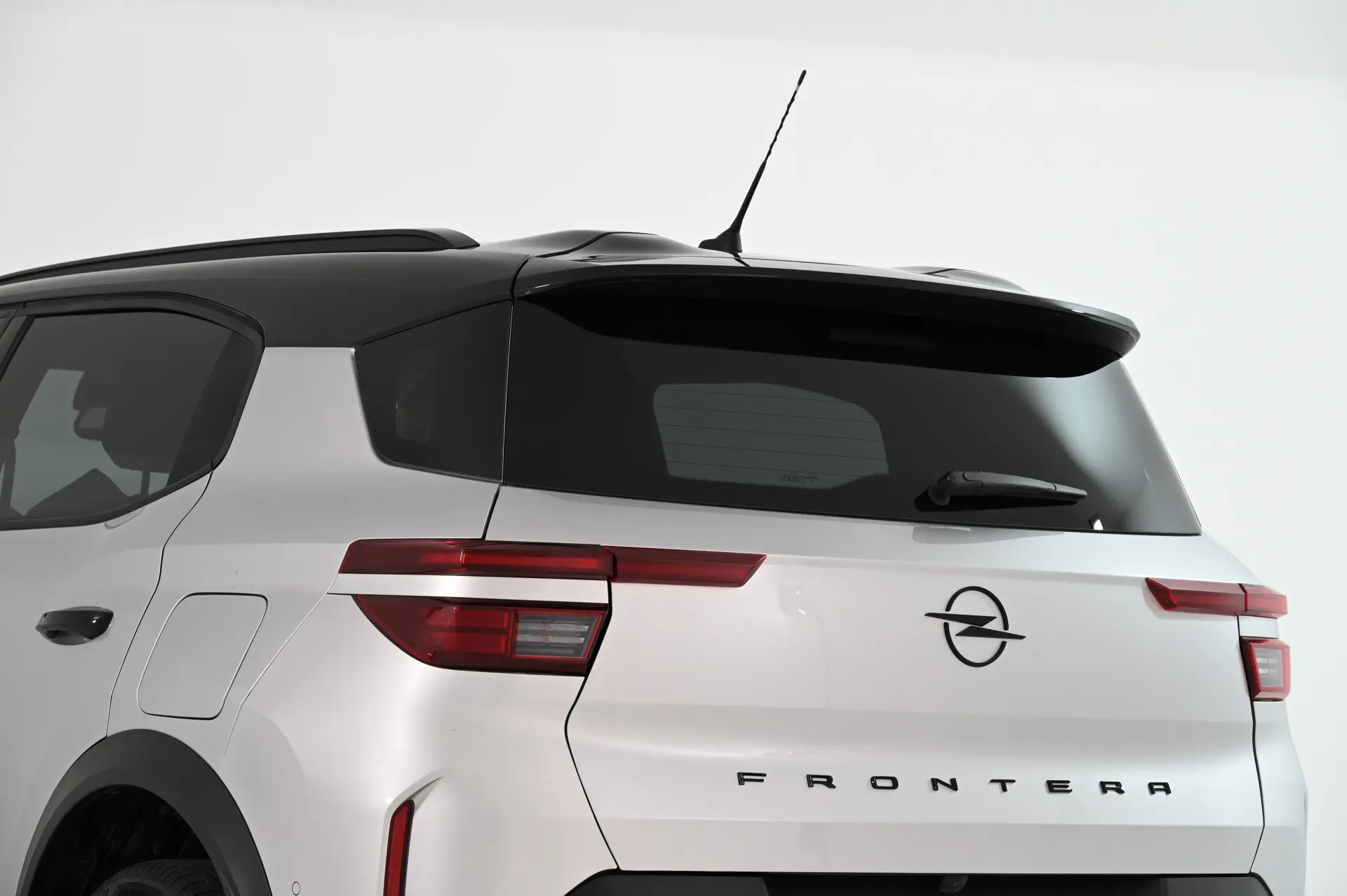 Opel Frontera 1.2 Hybrid GS eDCT 10