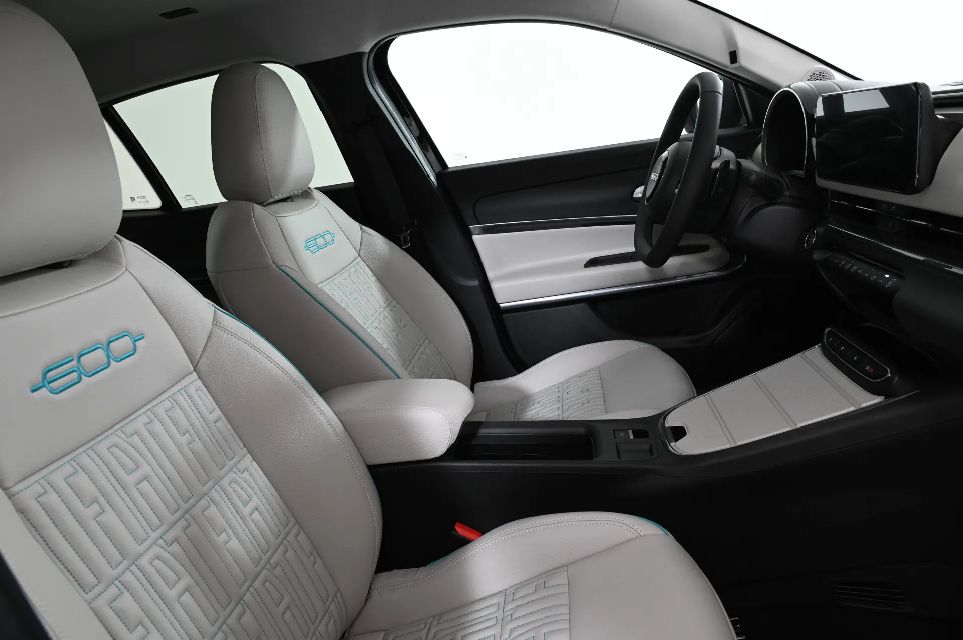 Fiat 600 1.2 Hybrid La Prima 26