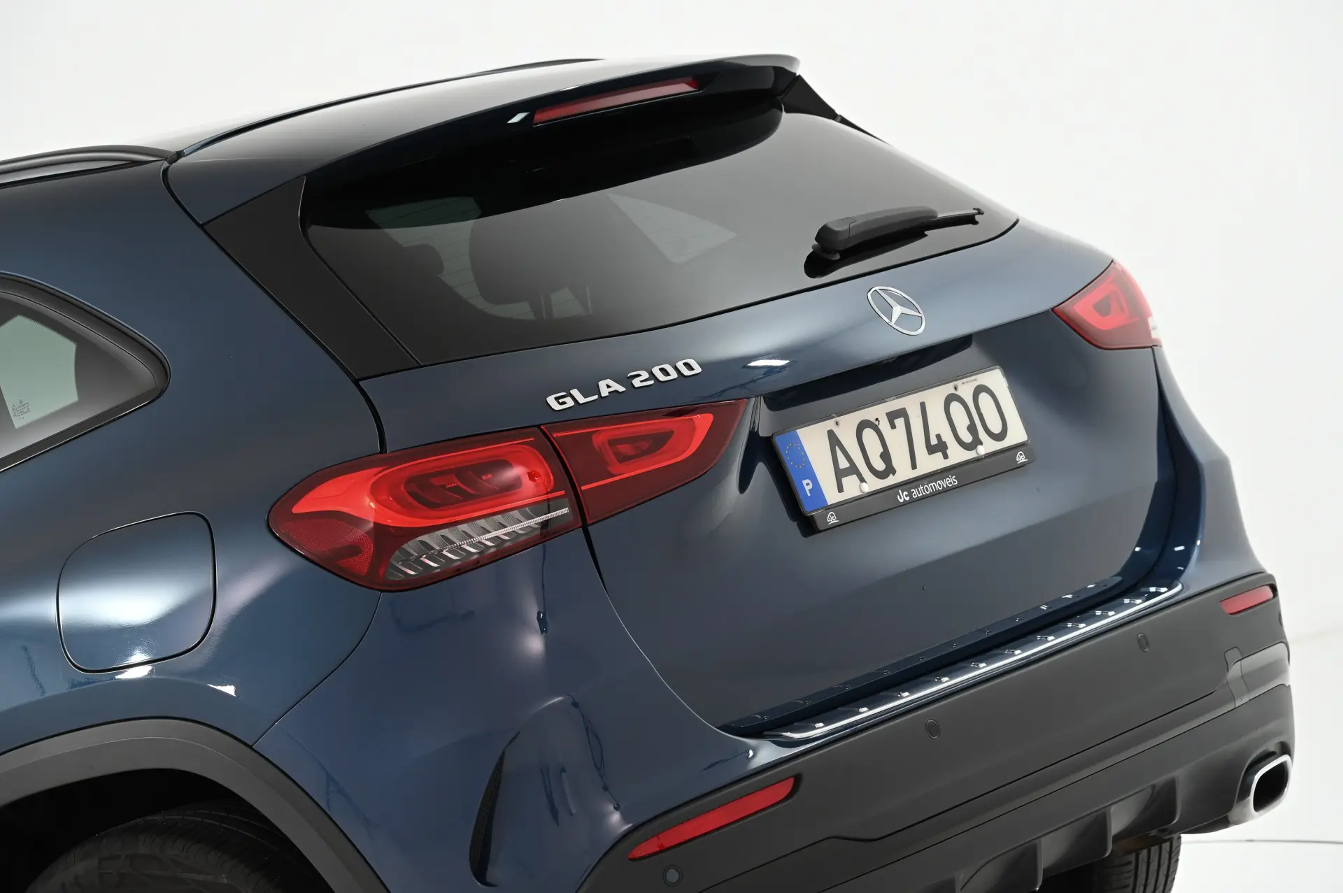 Mercedes-Benz GLA 200 AMG Line 10