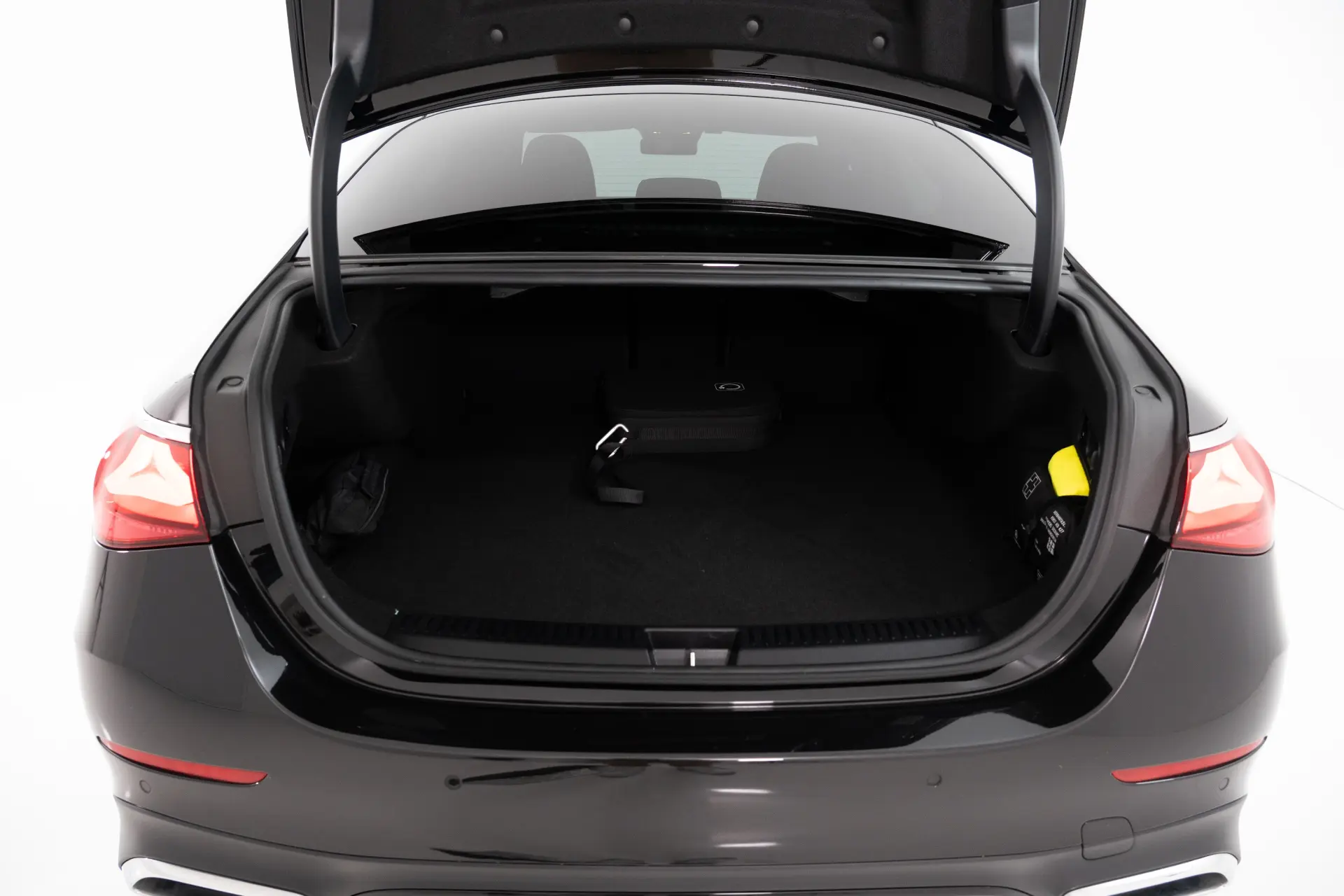 Mercedes-Benz E 300 e 10