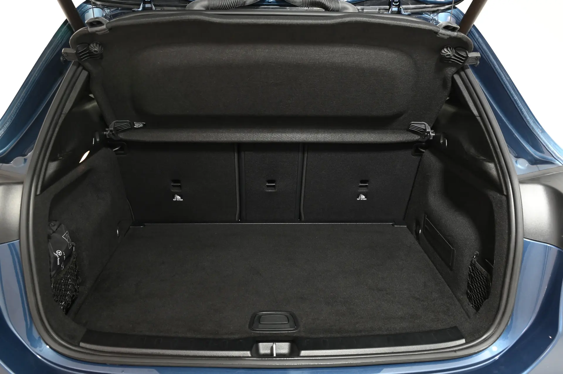 Mercedes-Benz GLA 200 AMG Line 8