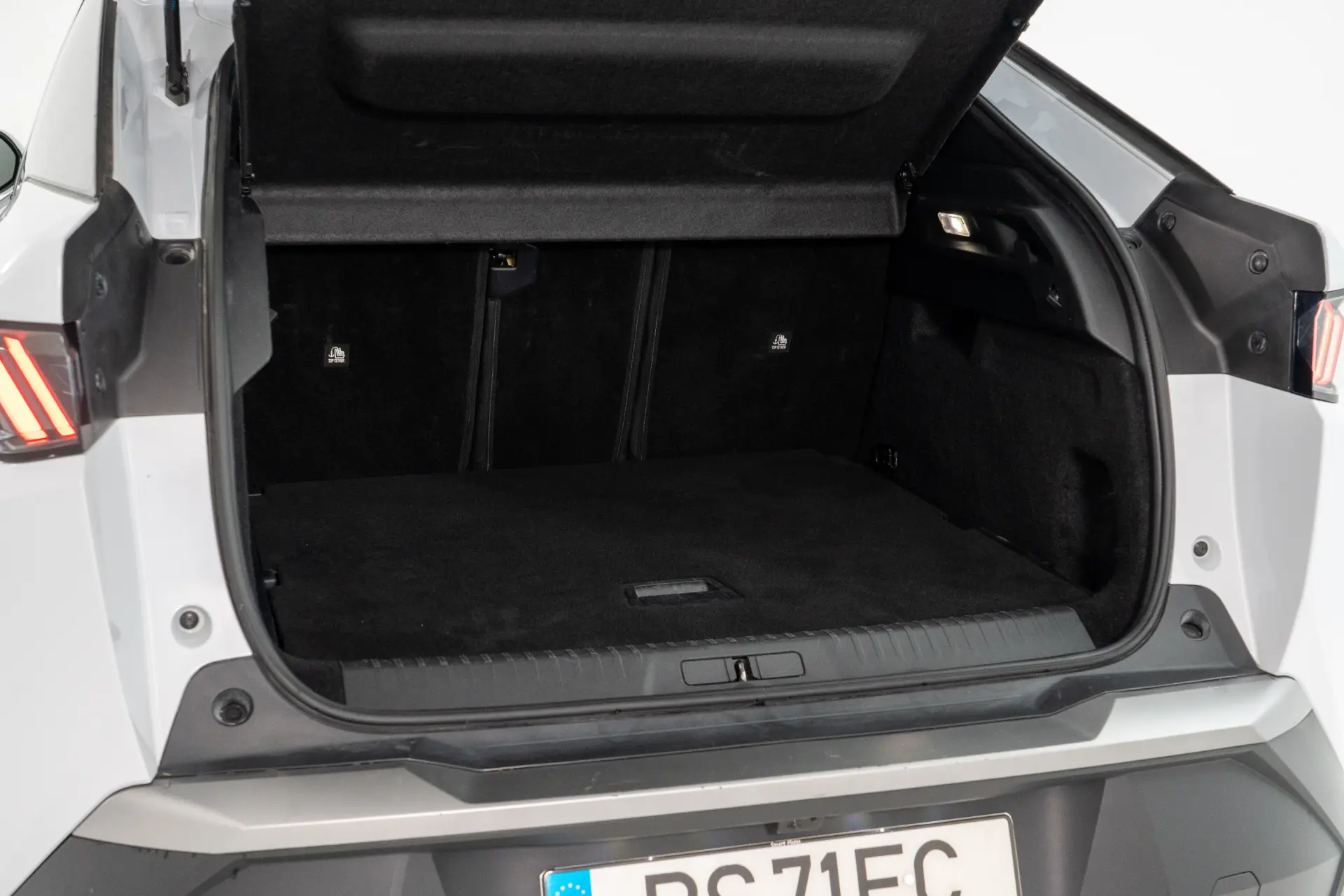 Peugeot 3008 1.2 Hybrid Allure Pack e-DCS6 10