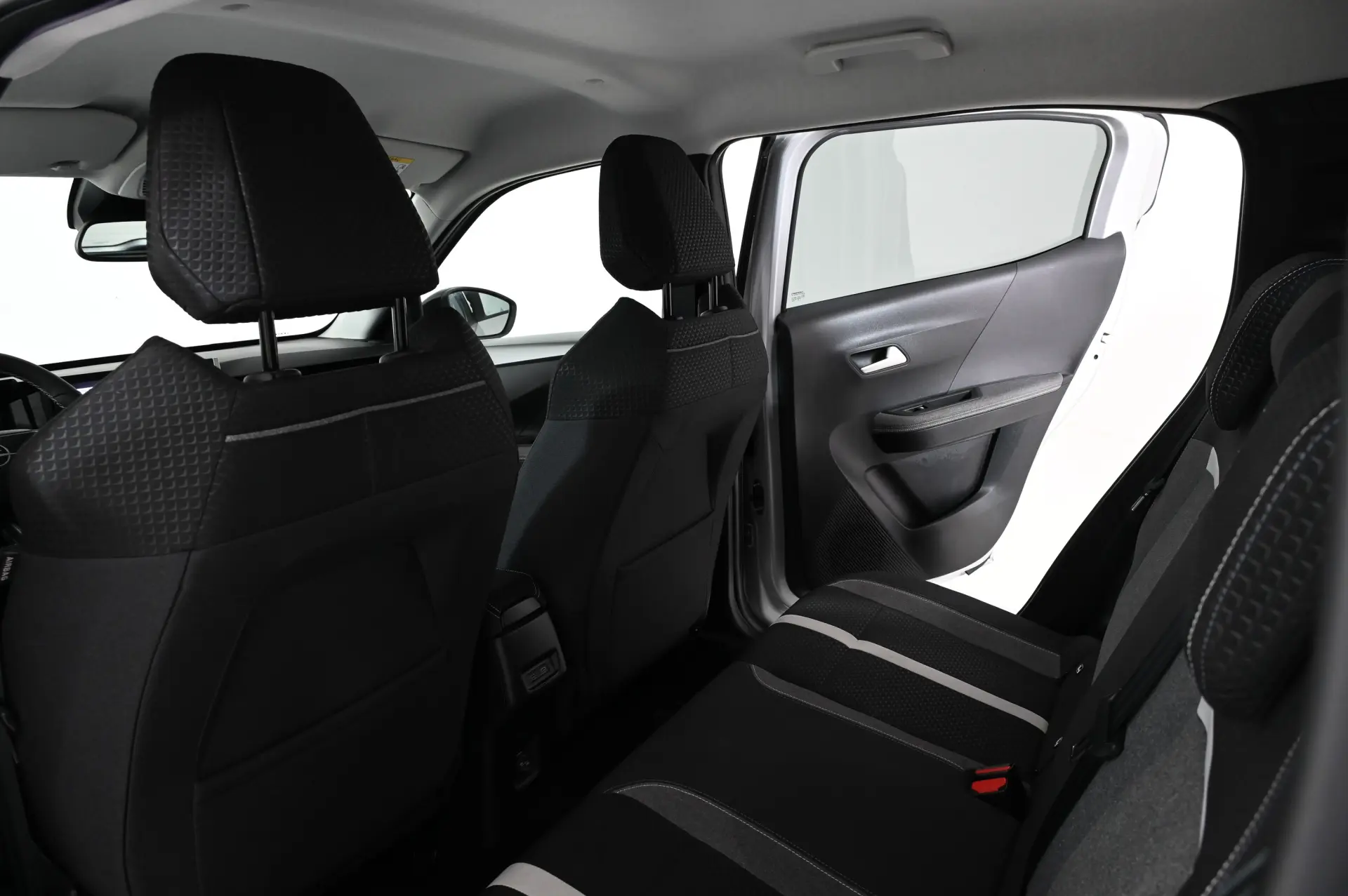 Opel Frontera 1.2 Hybrid GS eDCT 25