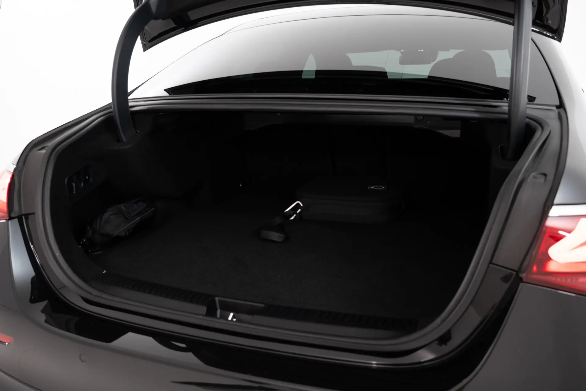 Mercedes-Benz E 300 e 9