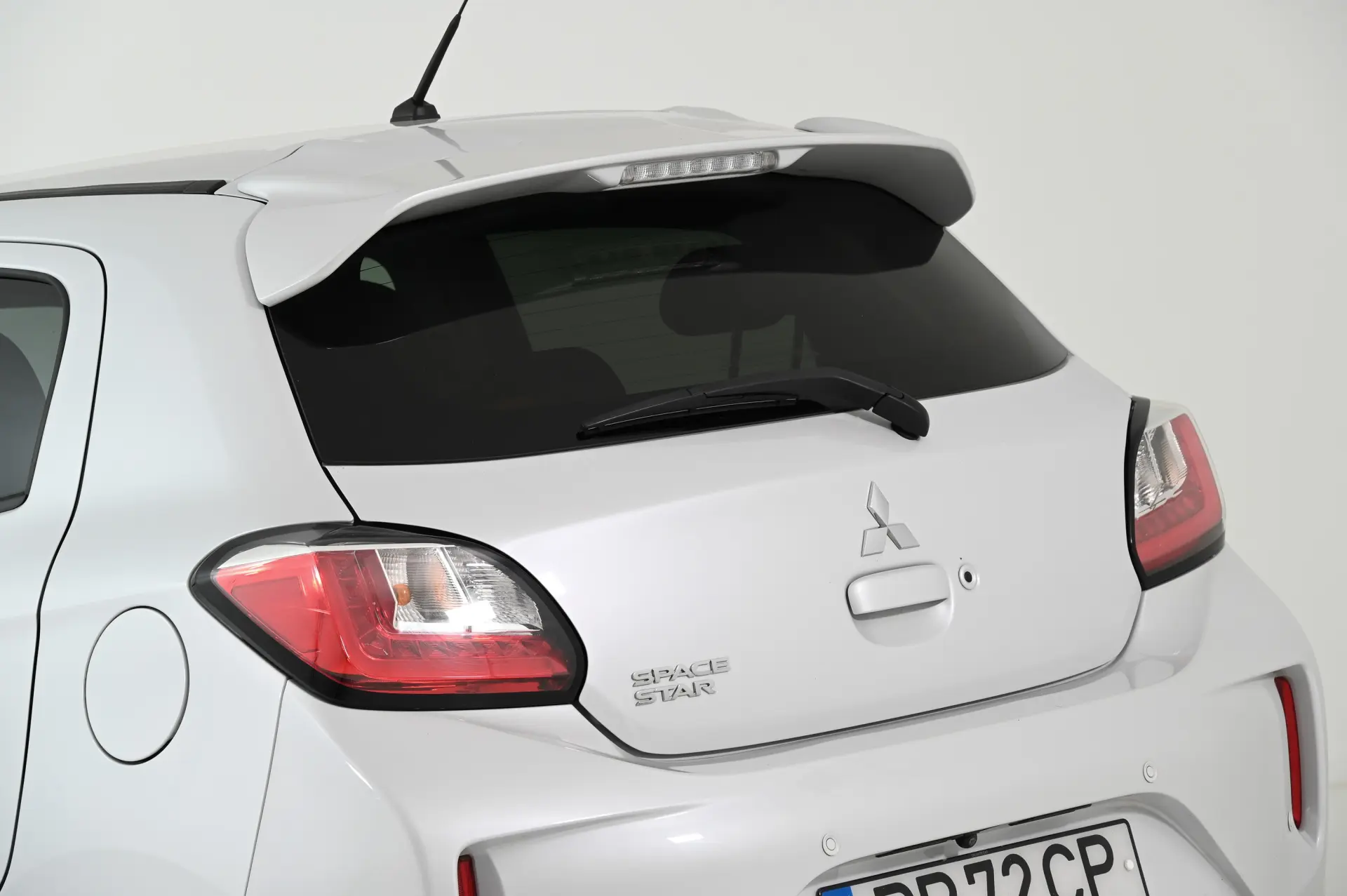 Mitsubishi Space Star 1.2 Connect Edition CVT 11