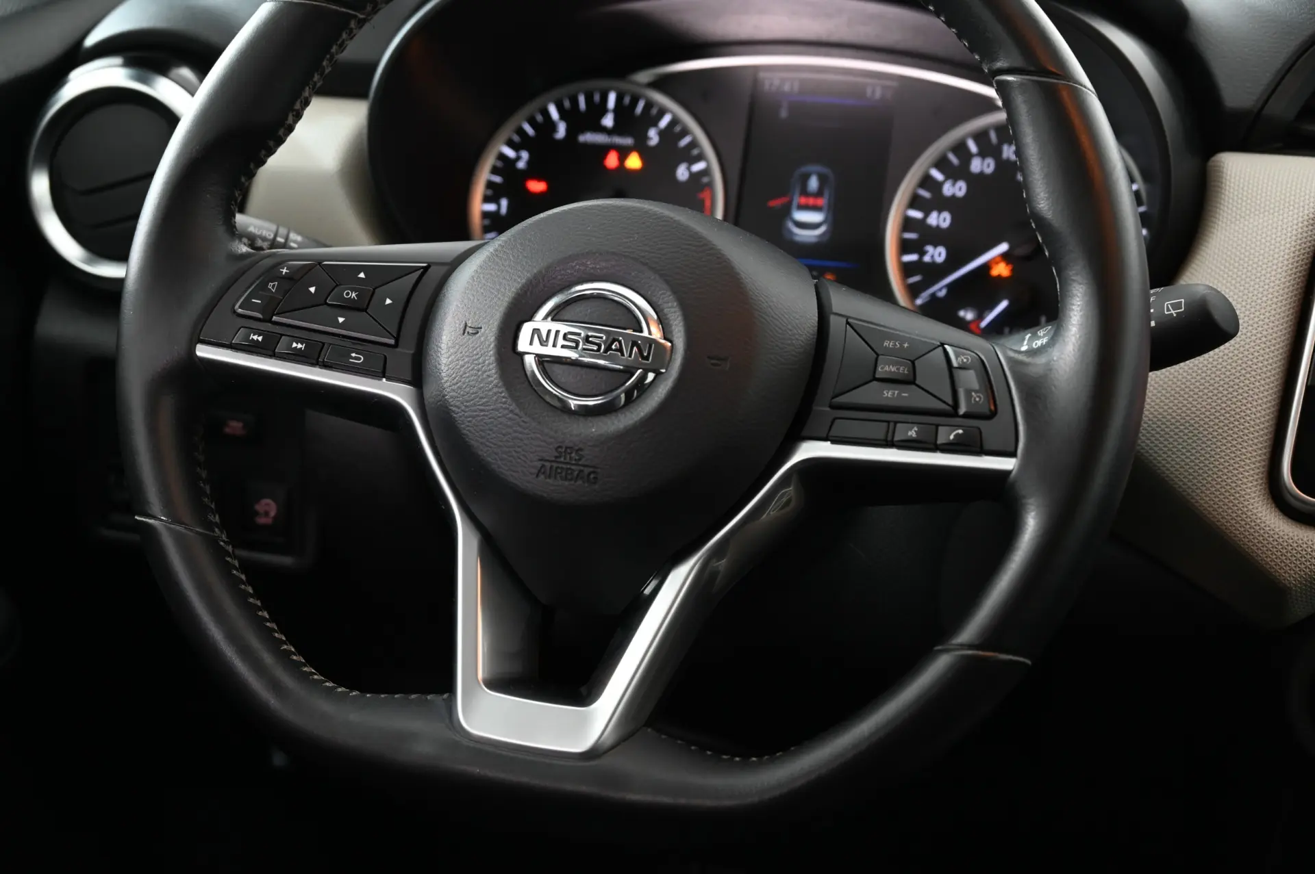 Nissan Micra 1.0 IG-T Acenta 13