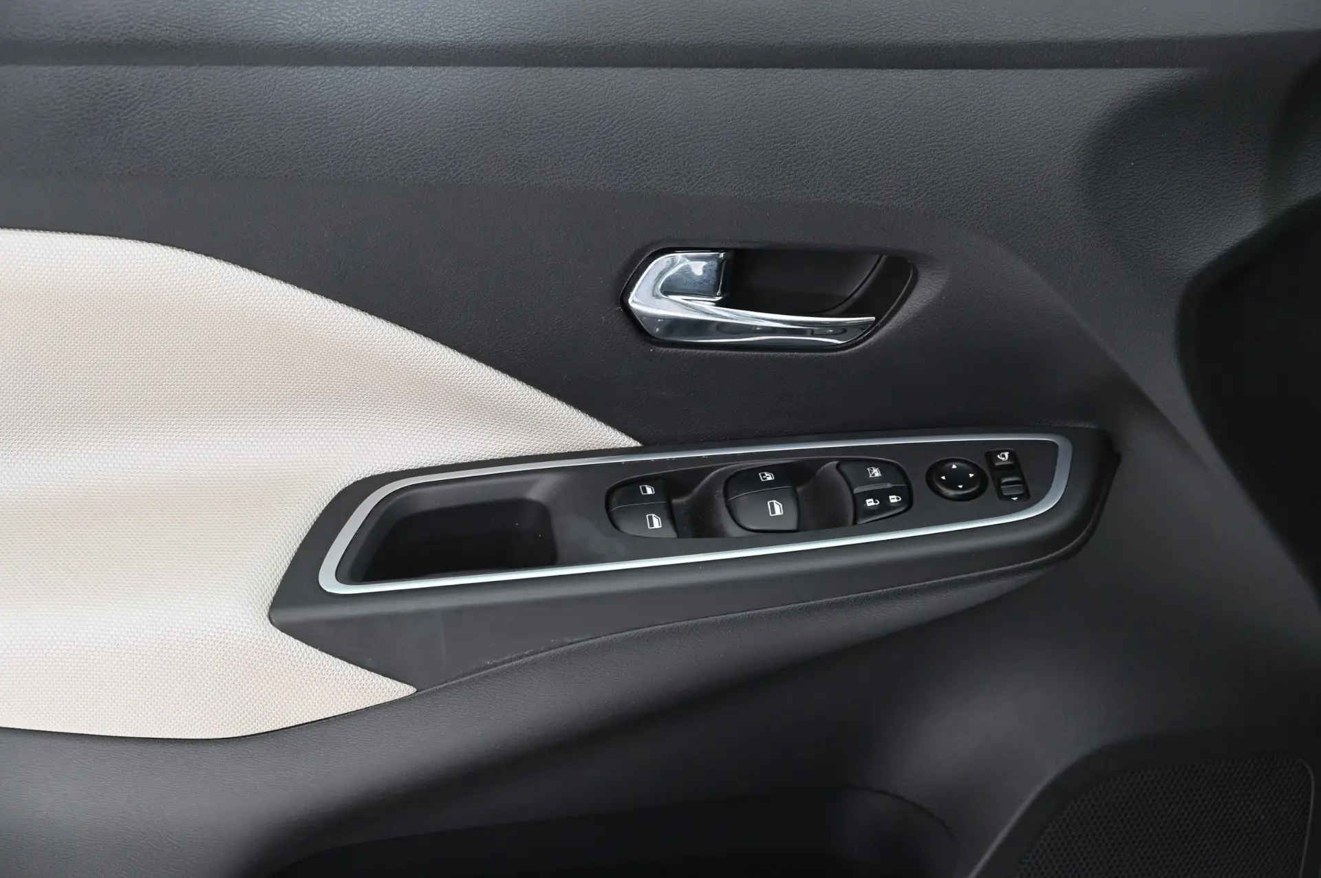 Nissan Micra 1.0 IG-T Acenta 22