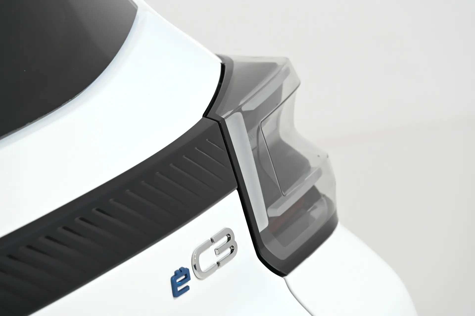 Citroën e-C3 44 kWh Autonomia Conforto Max 12