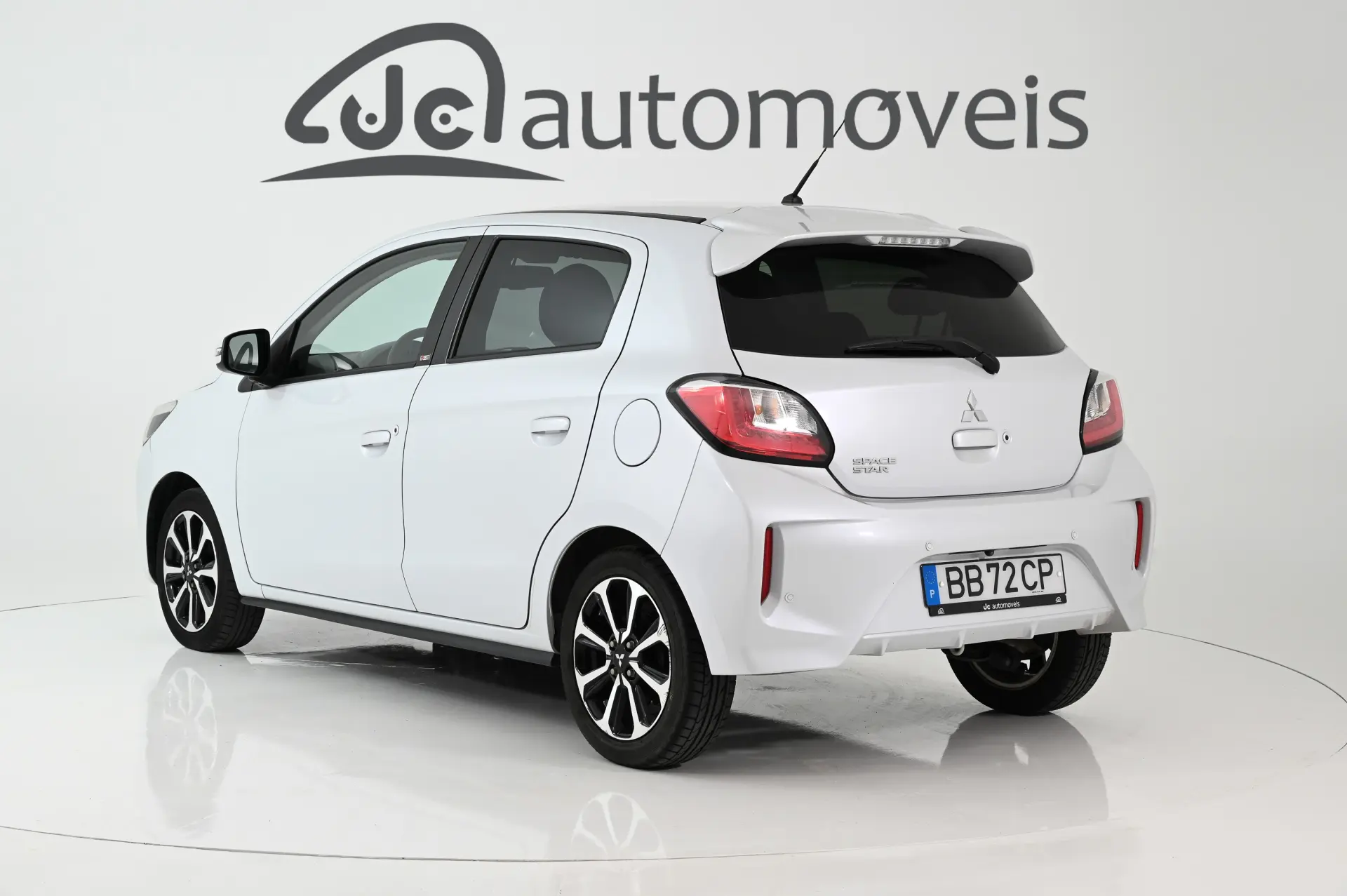 Mitsubishi Space Star 1.2 Connect Edition CVT 2