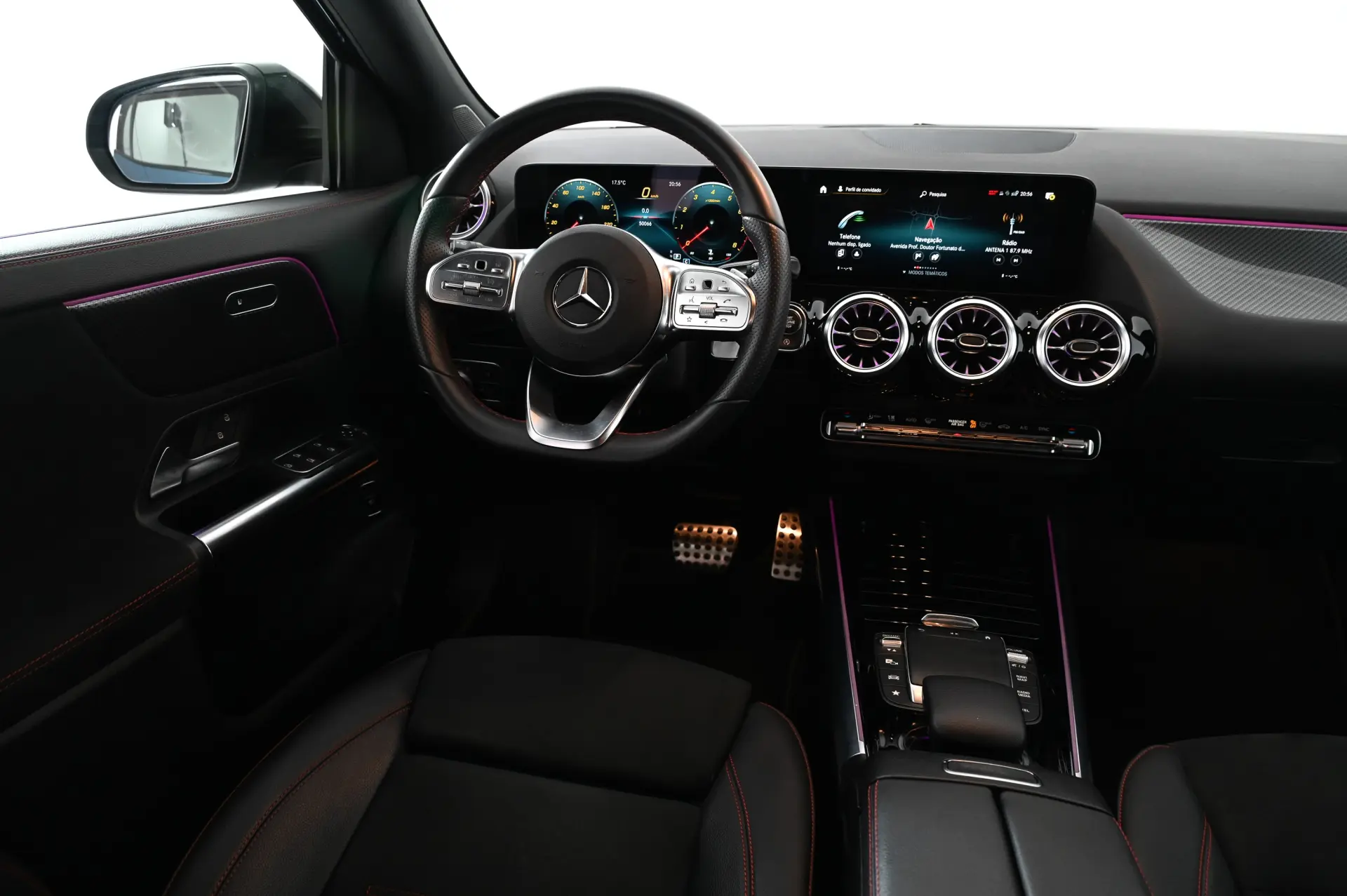 Mercedes-Benz GLA 200 AMG Line 14