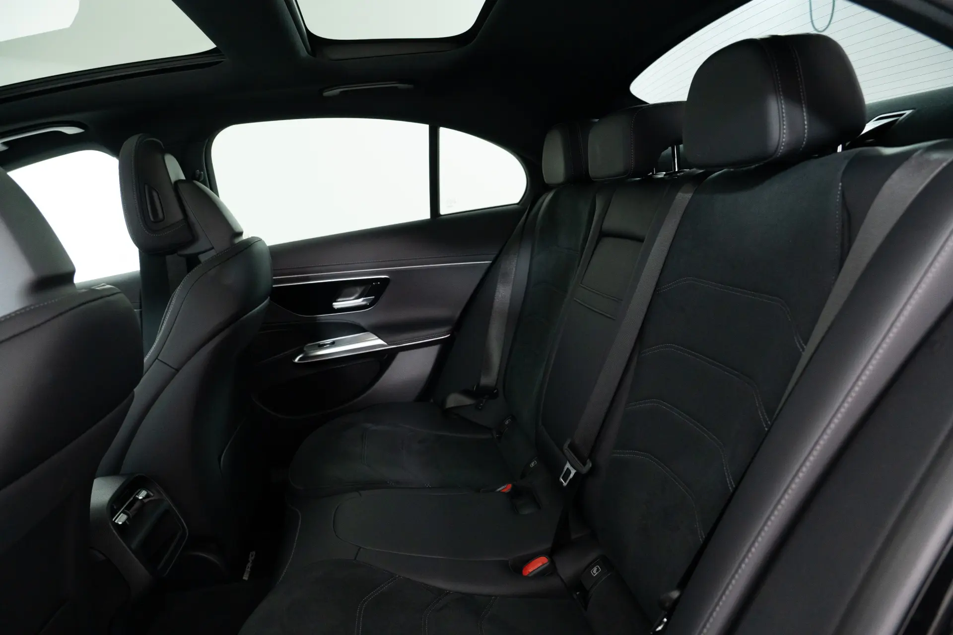 Mercedes-Benz E 300 e 34