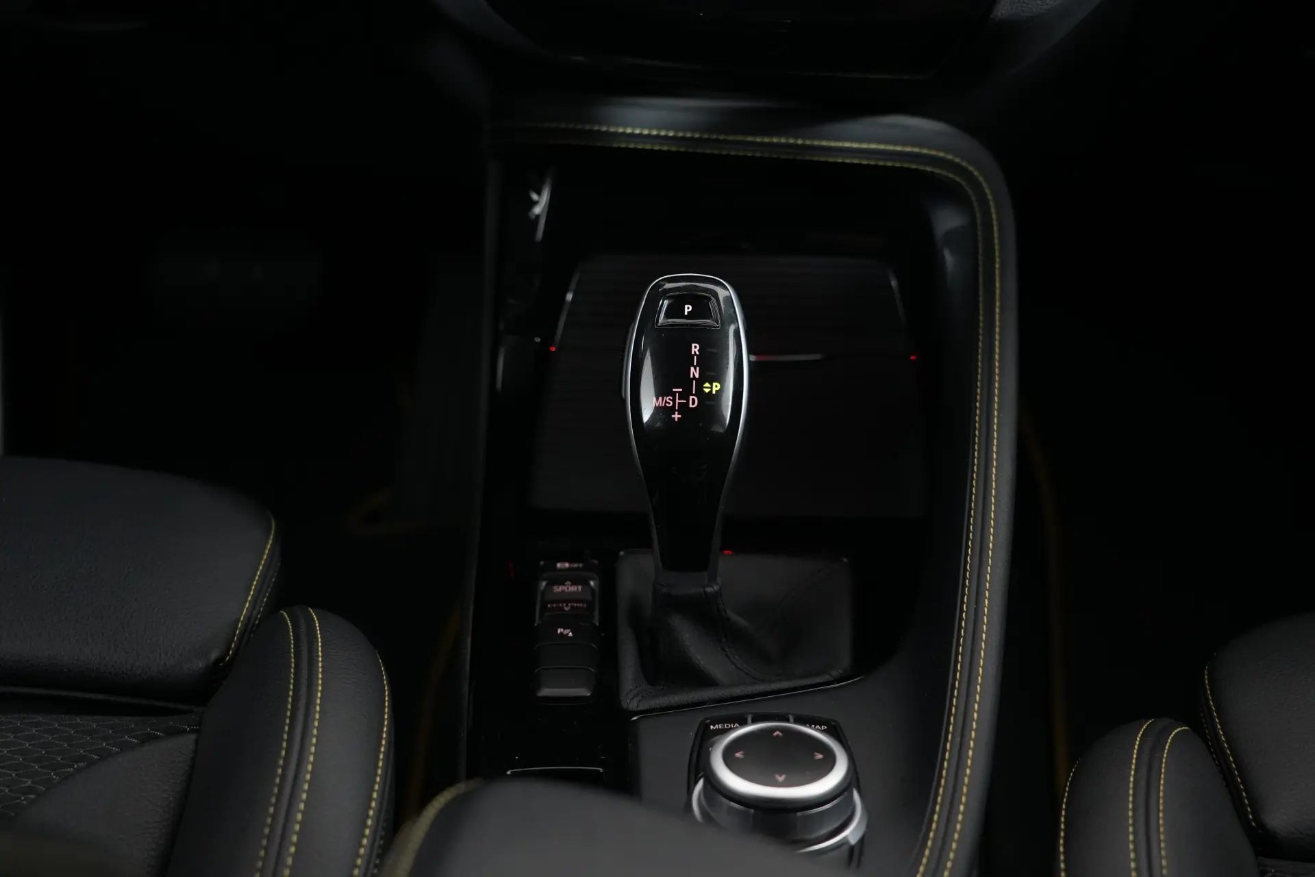 BMW X2 16 d sDrive Auto Pack M 33