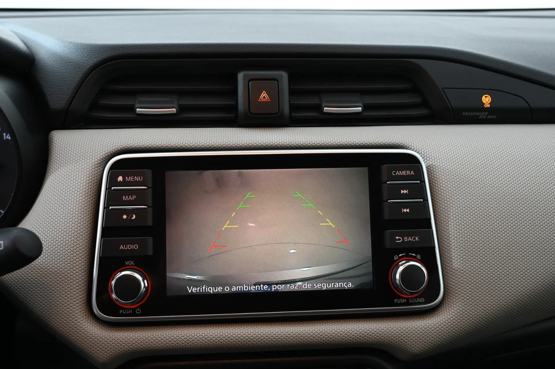 Nissan Micra 1.0 IG-T Acenta 18