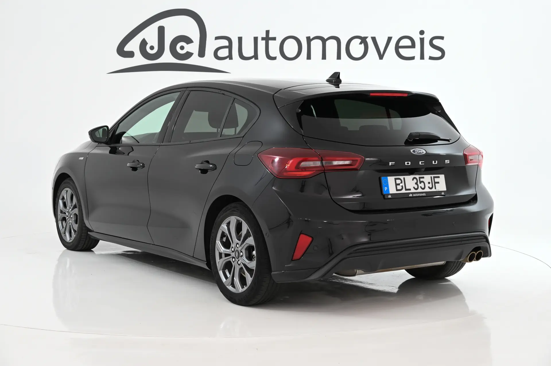 Ford Focus 1.0 EcoBoost MHEV ST-Line Aut. 2