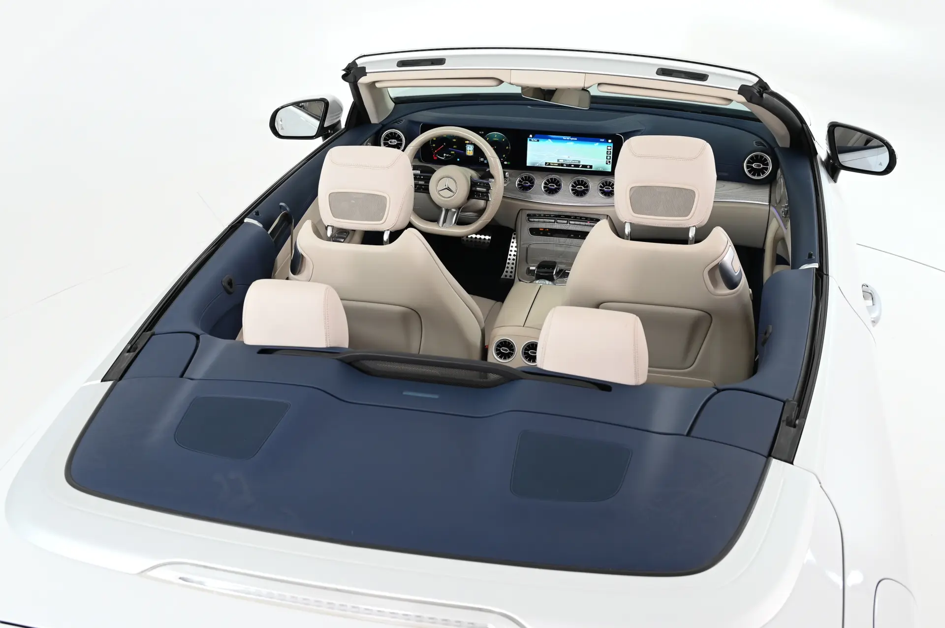 Mercedes-Benz E 220 d AMG Line Aut. 27