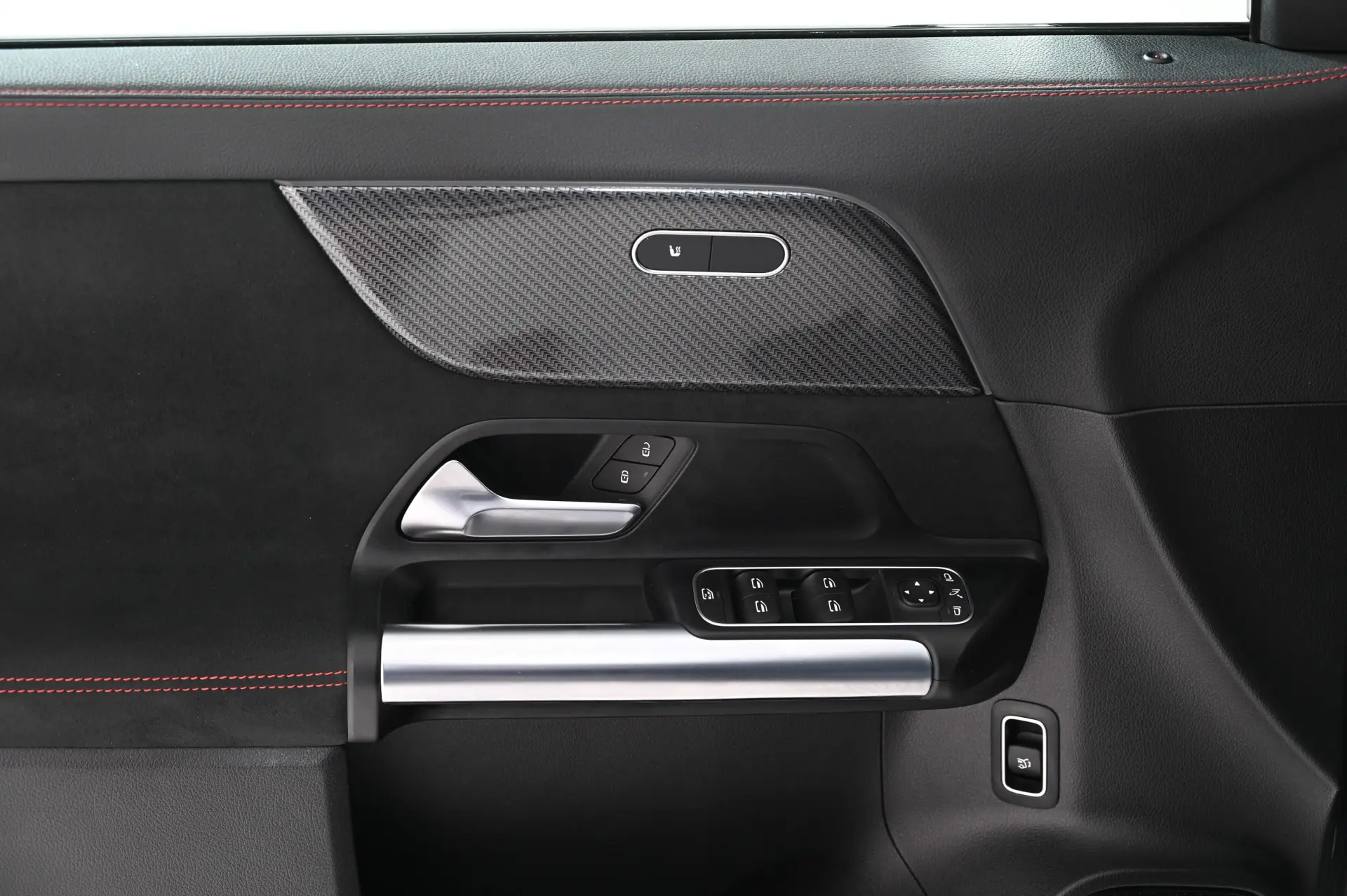 Mercedes-Benz GLA 200 AMG Line 25