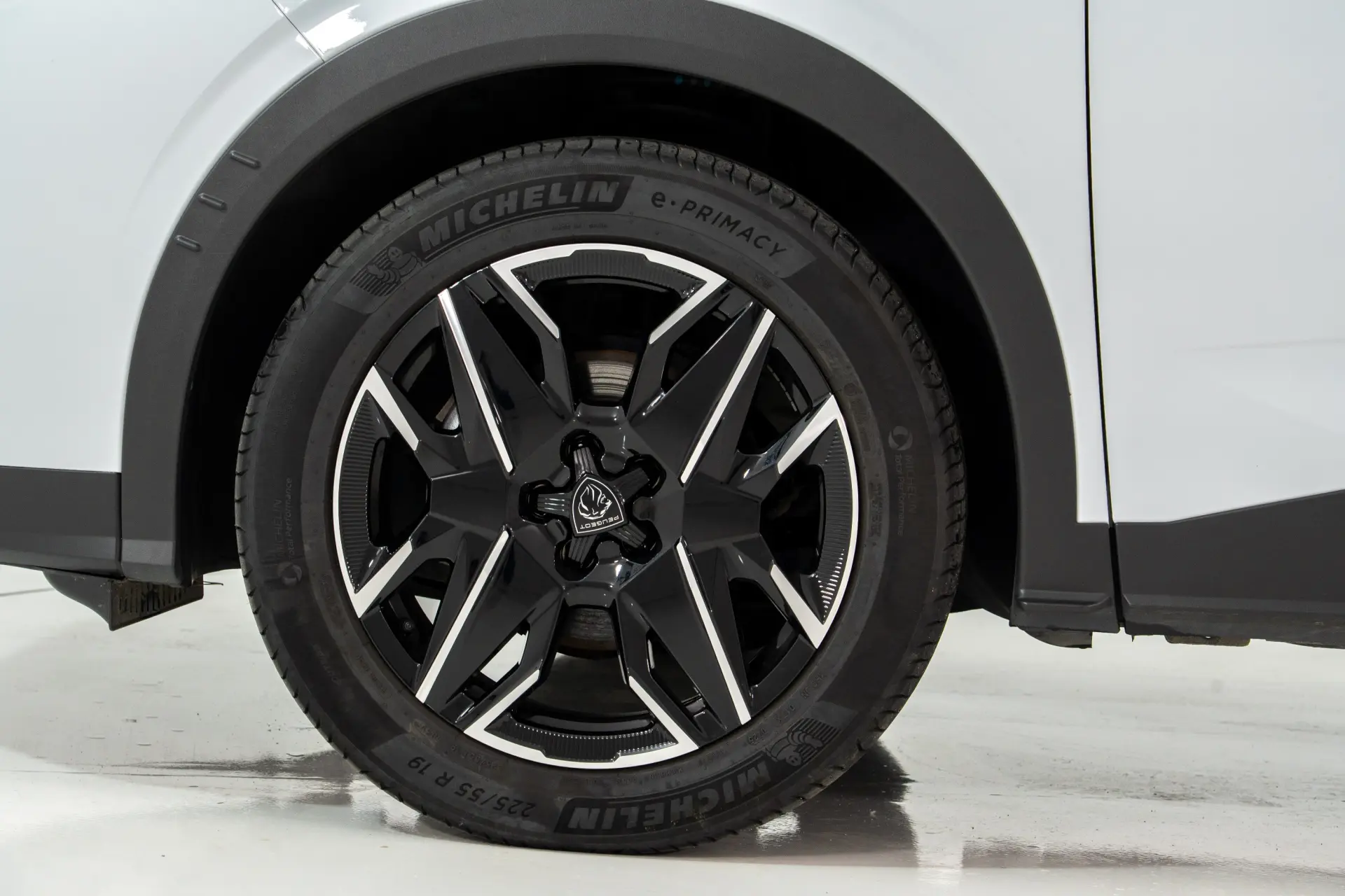 Peugeot 3008 1.2 Hybrid Allure Pack e-DCS6 15