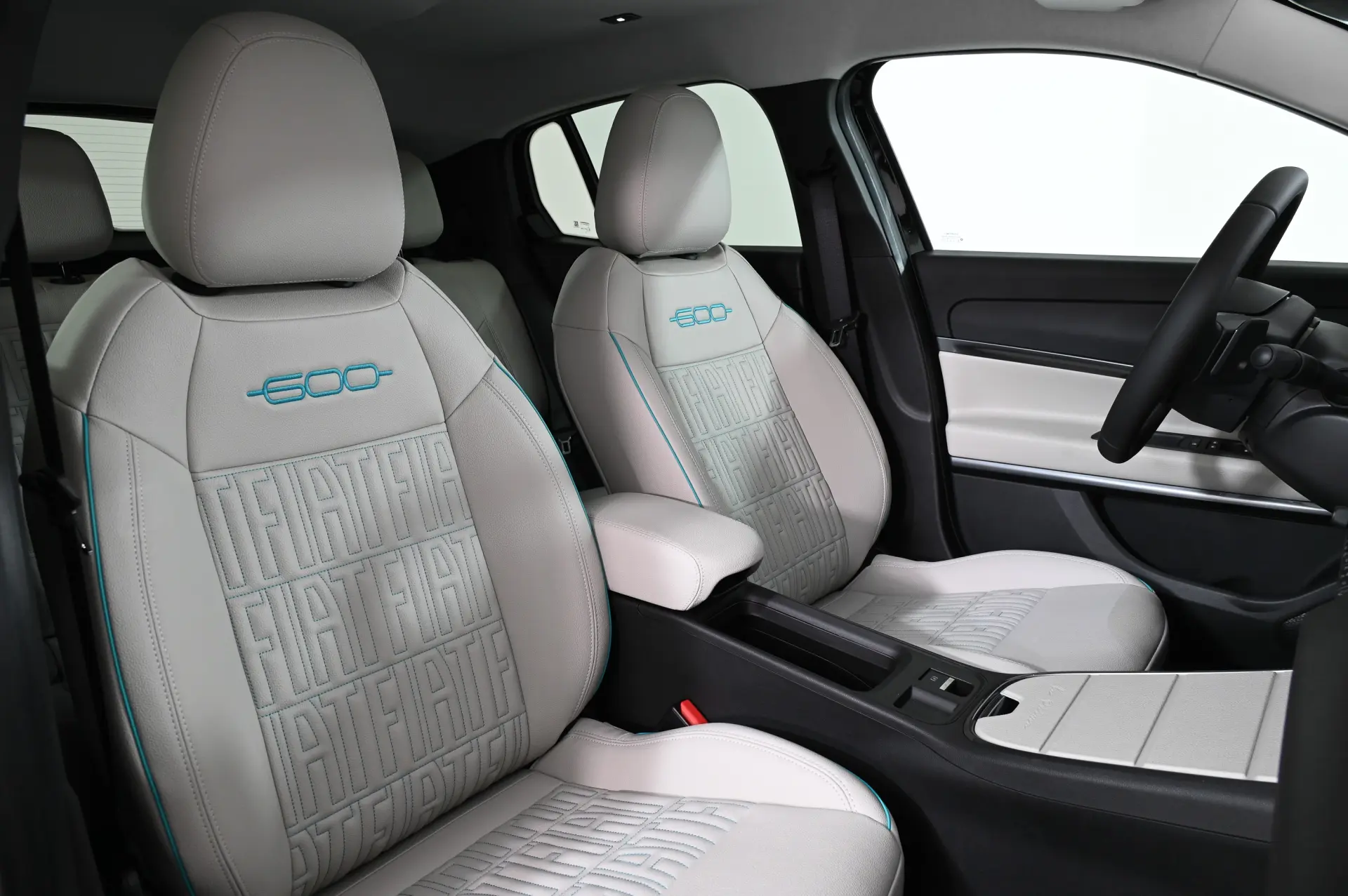 Fiat 600 1.2 Hybrid La Prima 4