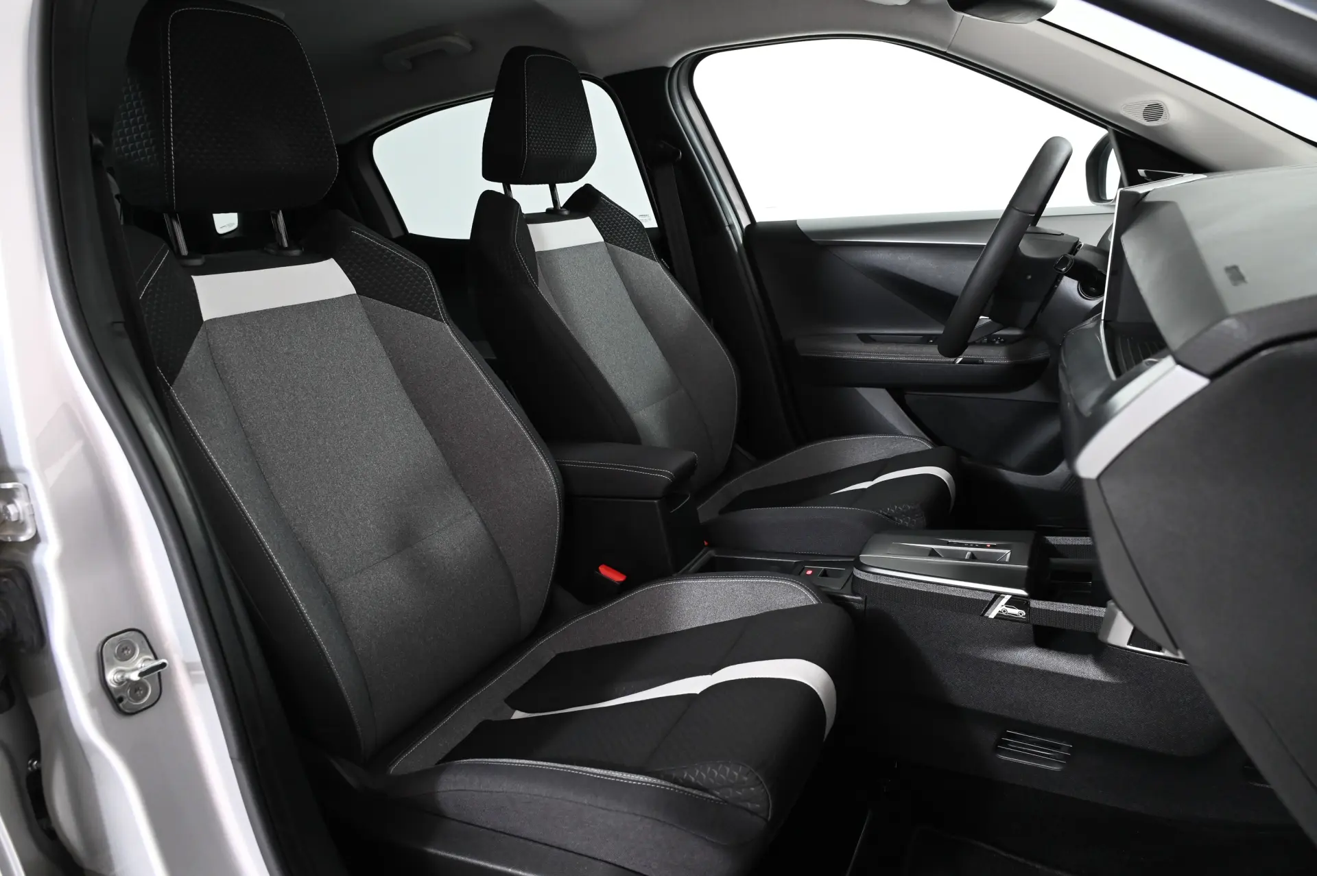 Opel Frontera 1.2 Hybrid GS eDCT 4