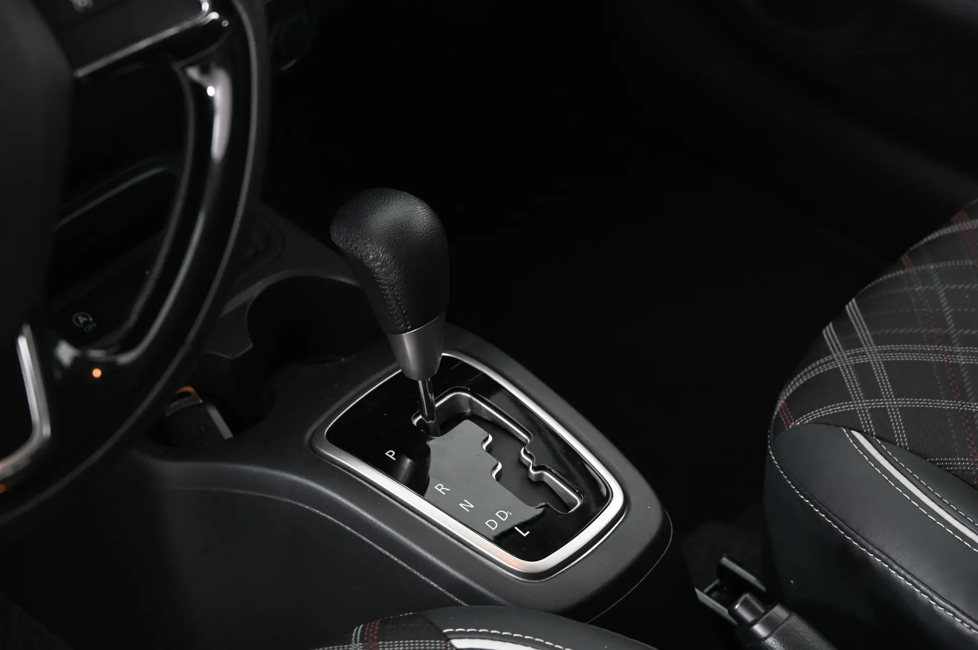 Mitsubishi Space Star 1.2 Connect Edition CVT 24