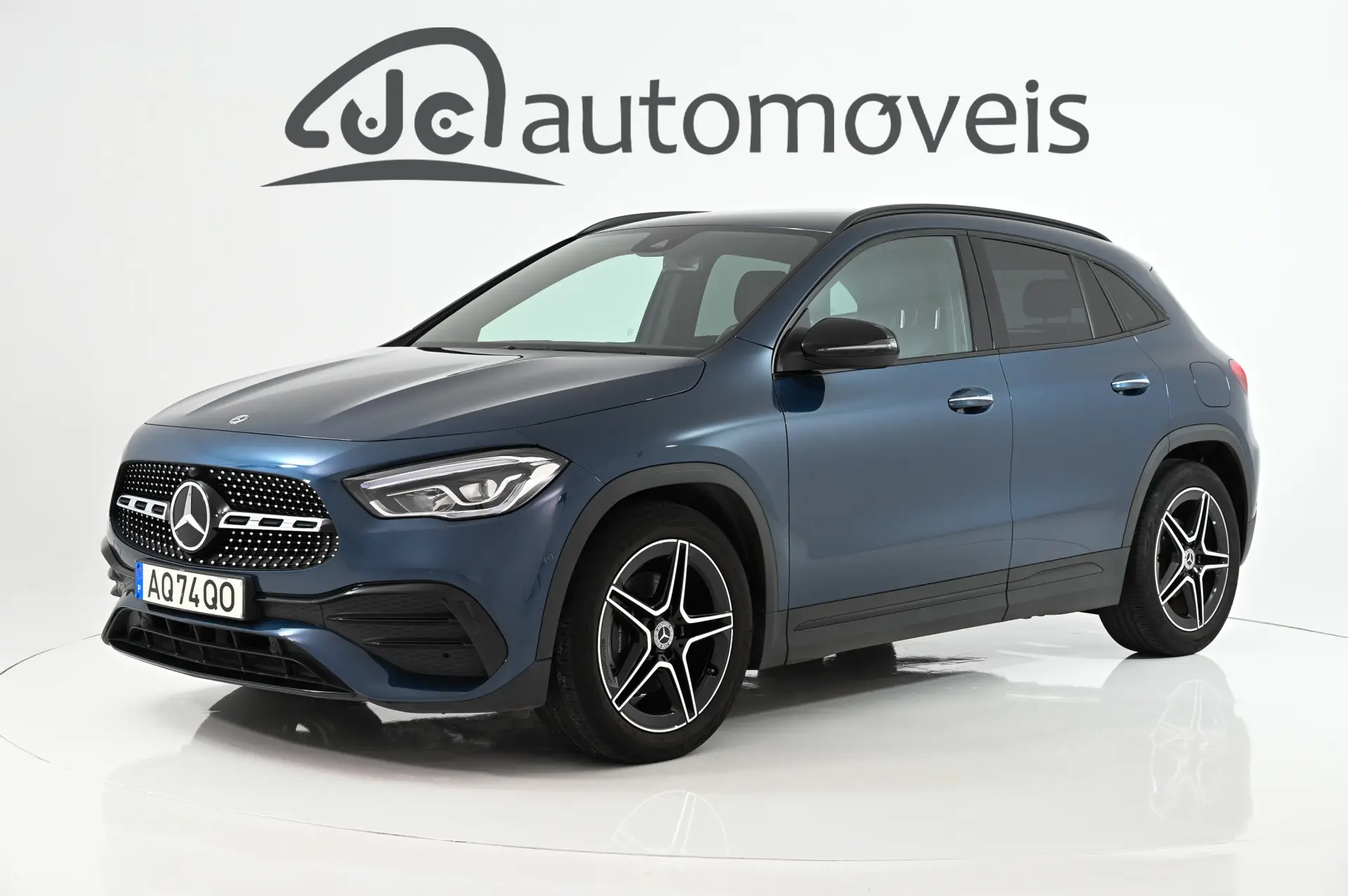 Mercedes-Benz GLA 200 AMG Line 13