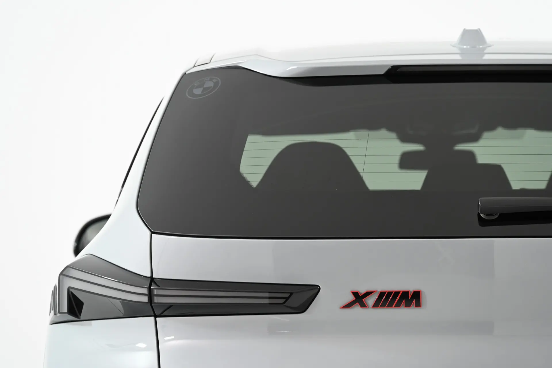 BMW XM Label Red 10