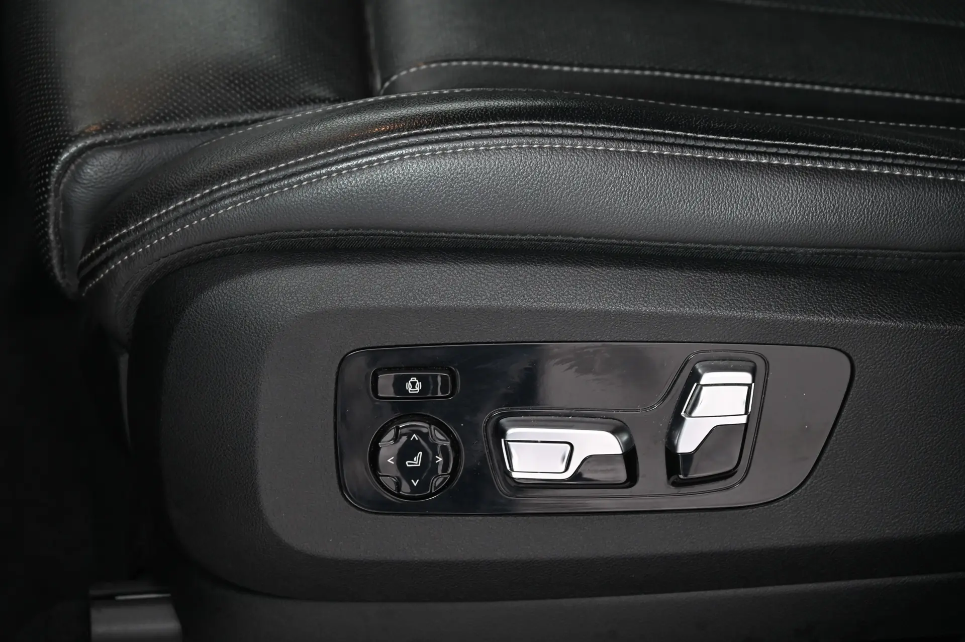 BMW X5 30 d xDrive Pack M 23