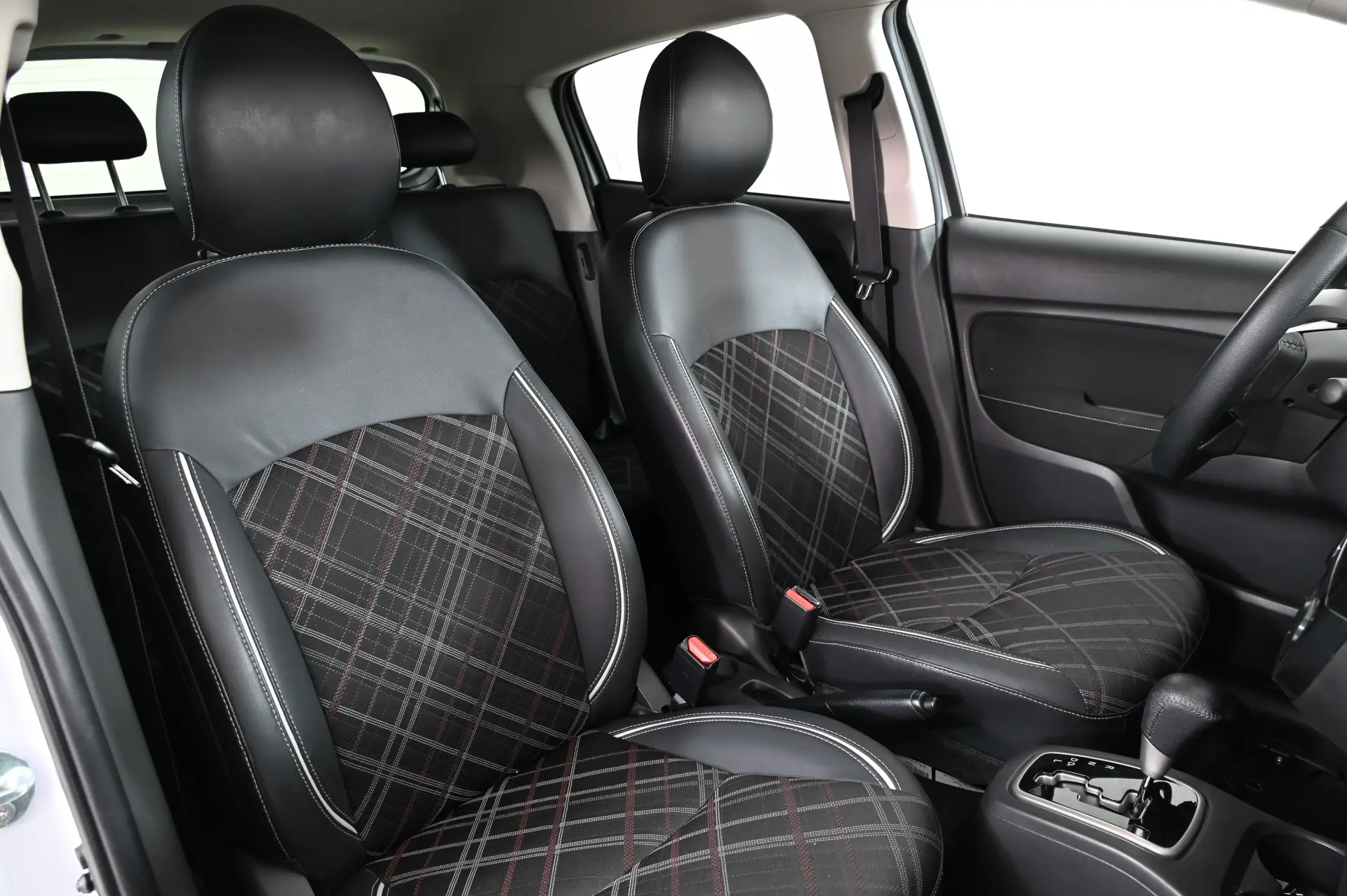 Mitsubishi Space Star 1.2 Connect Edition CVT 27