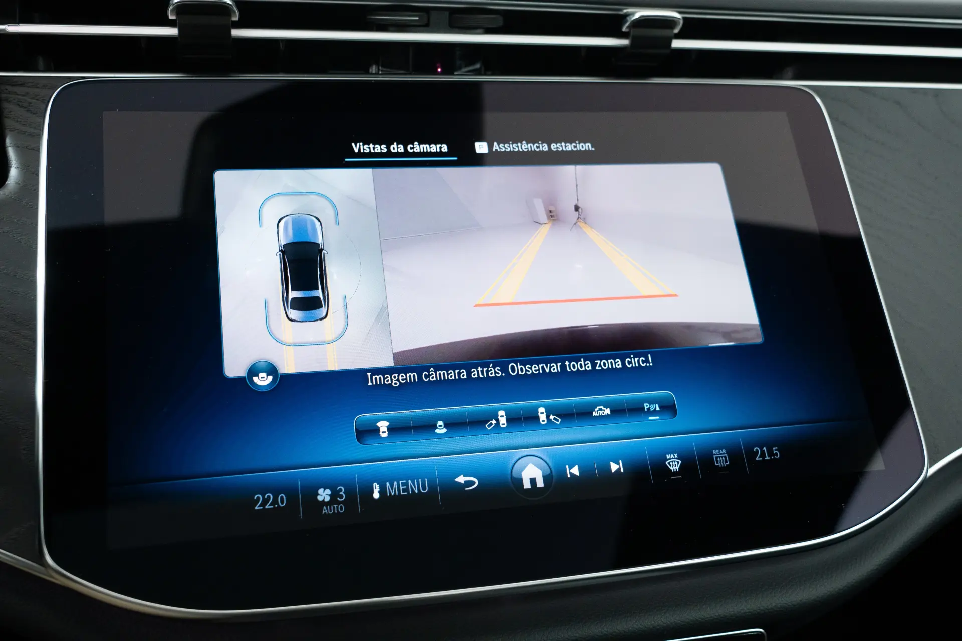 Mercedes-Benz E 300 e 29