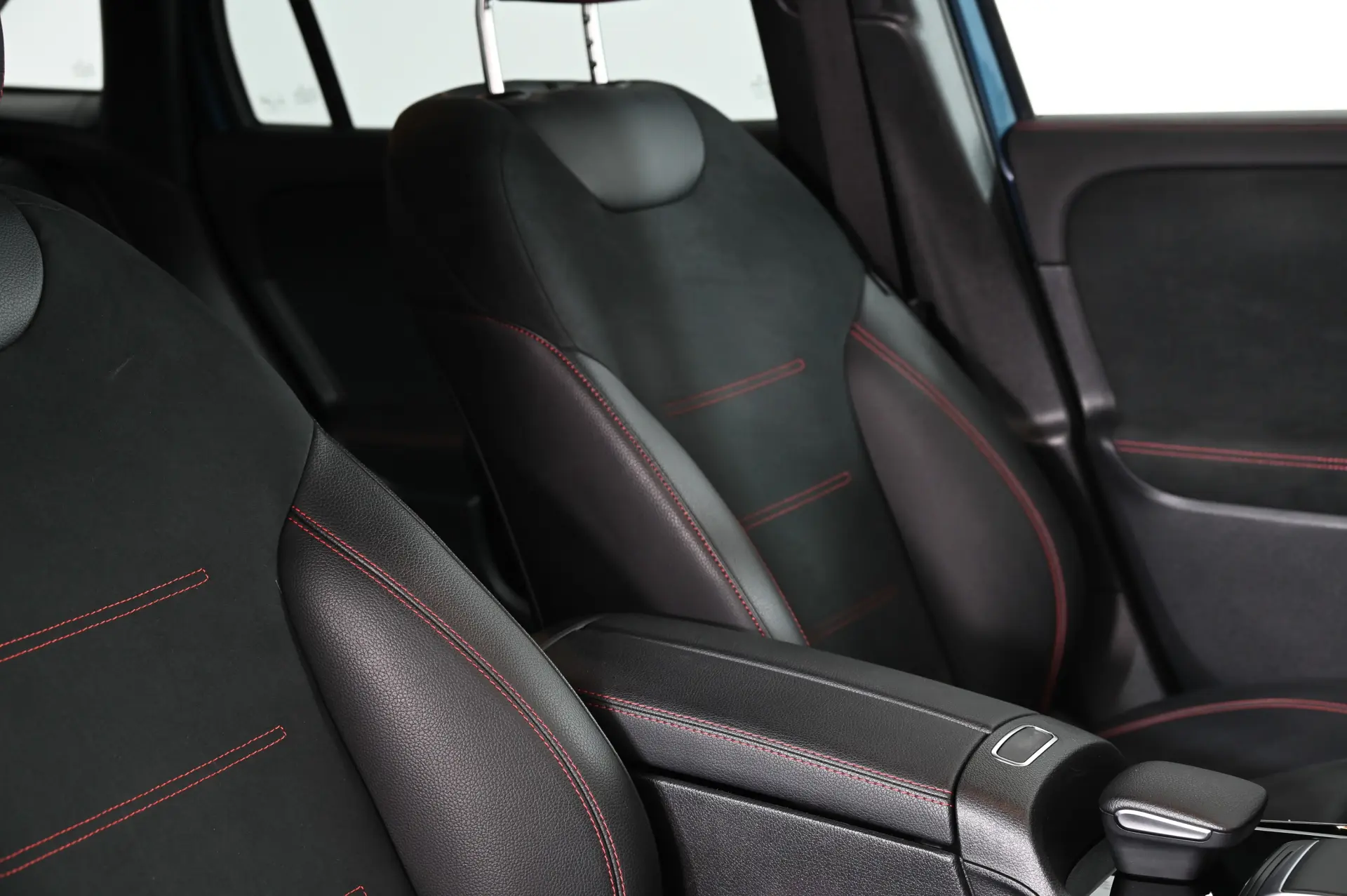 Mercedes-Benz GLA 200 AMG Line 22