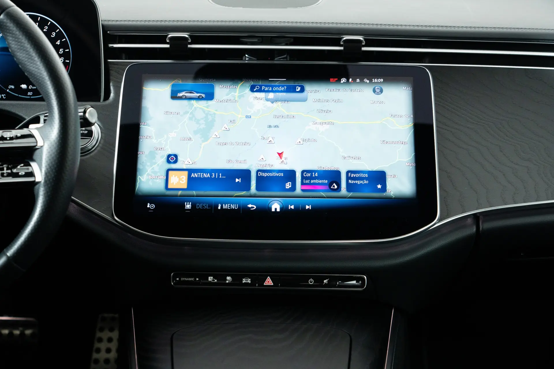 Mercedes-Benz E 300 e 27