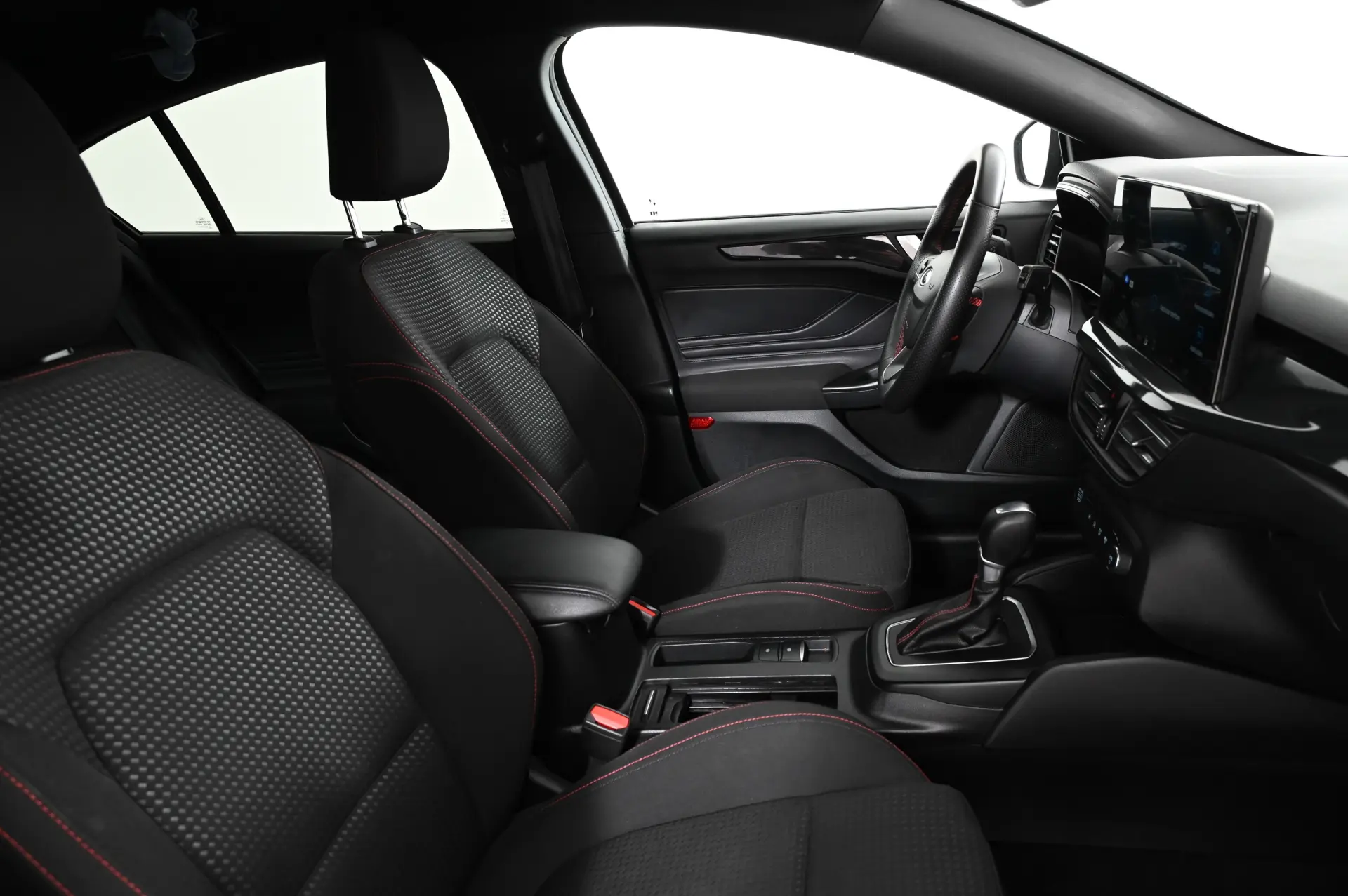 Ford Focus 1.0 EcoBoost MHEV ST-Line Aut. 25