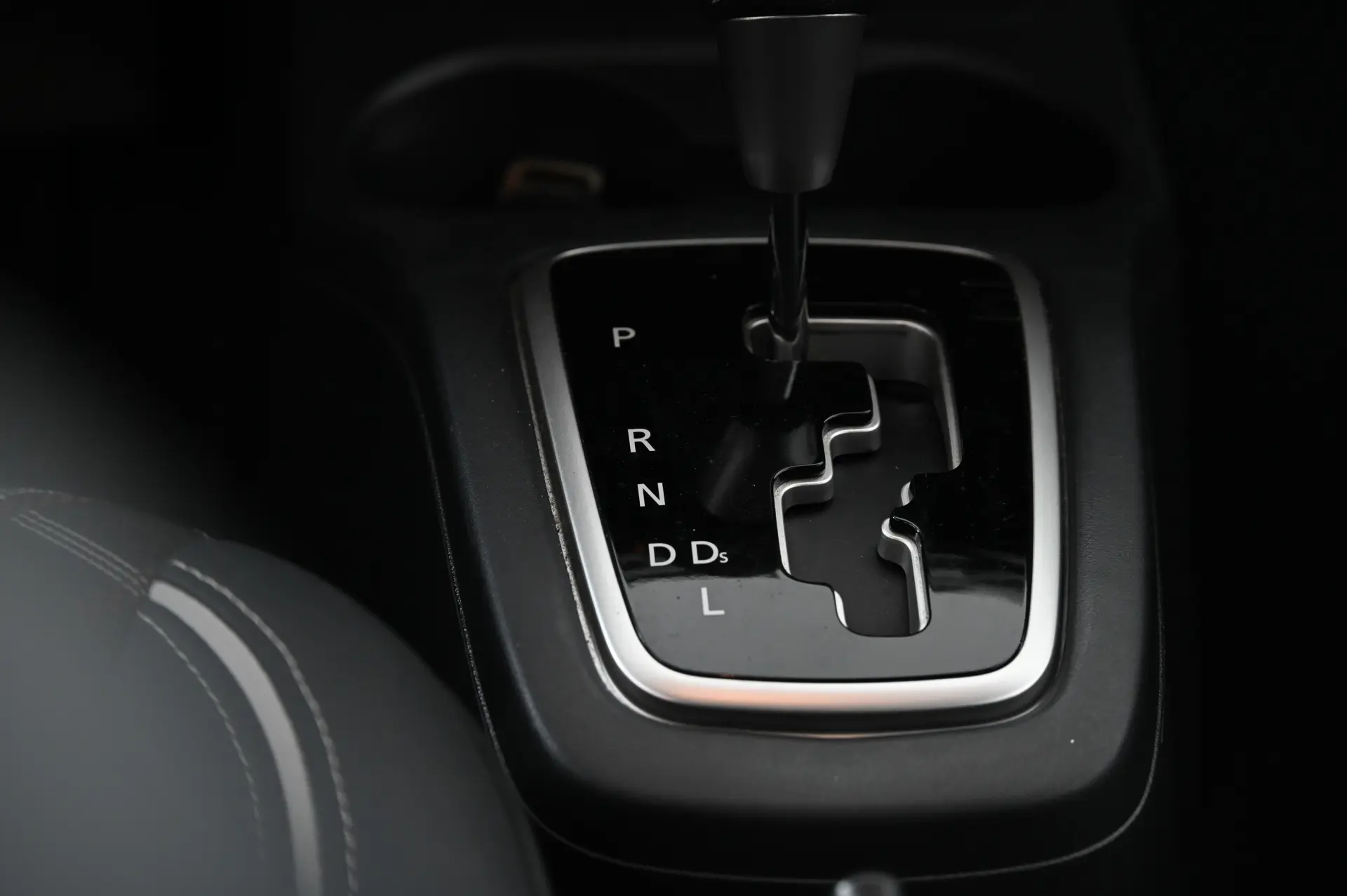 Mitsubishi Space Star 1.2 Connect Edition CVT 25