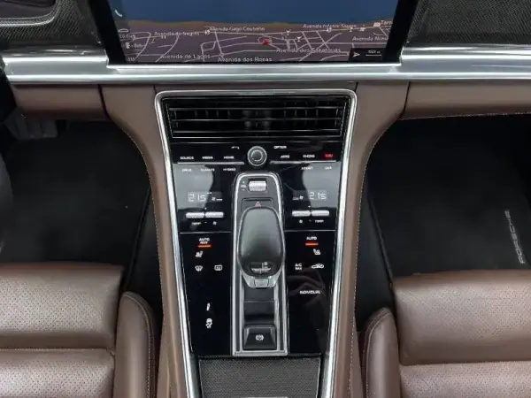 Porsche Panamera 16