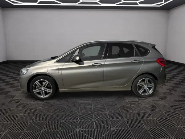 BMW 225xe Active Tourer Line Sport 3