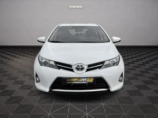 Toyota Auris 1.4 D-4D Comfort 2