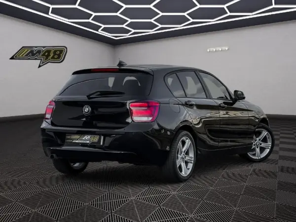 BMW 116 d Line Urban 4